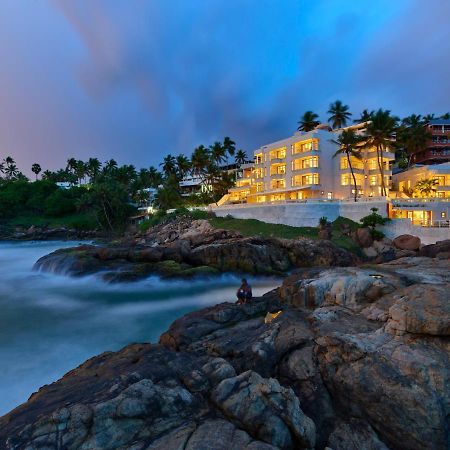 Rockholm At The Light House Beach Ковалам Экстерьер фото